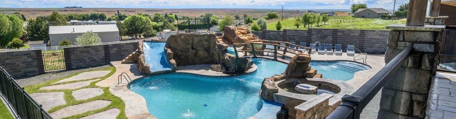 Hill Dr, Eltopia, Washington 99330, 4 Bedrooms Bedrooms, ,5 BathroomsBathrooms,For Sale,Hill Dr,284267