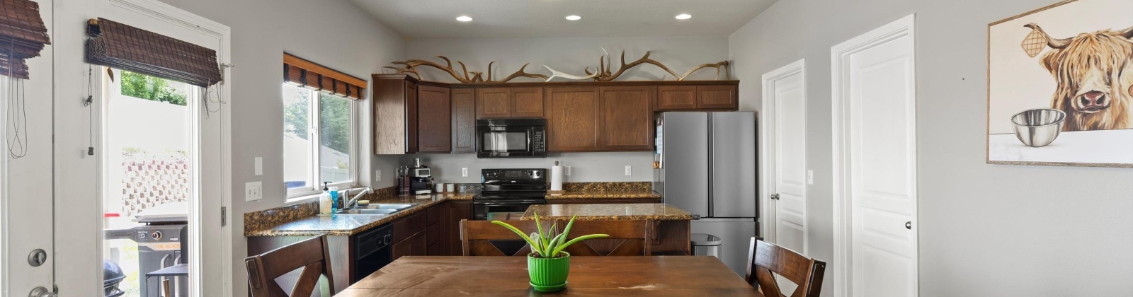 Thistledown Dr, Pasco, Washington 99301, 3 Bedrooms Bedrooms, ,3 BathroomsBathrooms,For Sale,Thistledown Dr,284288