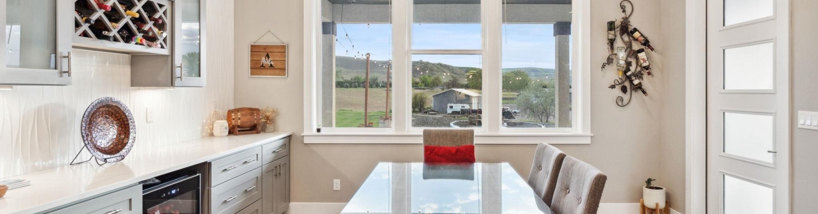 1023 PR SE, Kennewick, Washington 99338, 4 Bedrooms Bedrooms, ,5 BathroomsBathrooms,For Sale,1023 PR SE,284292