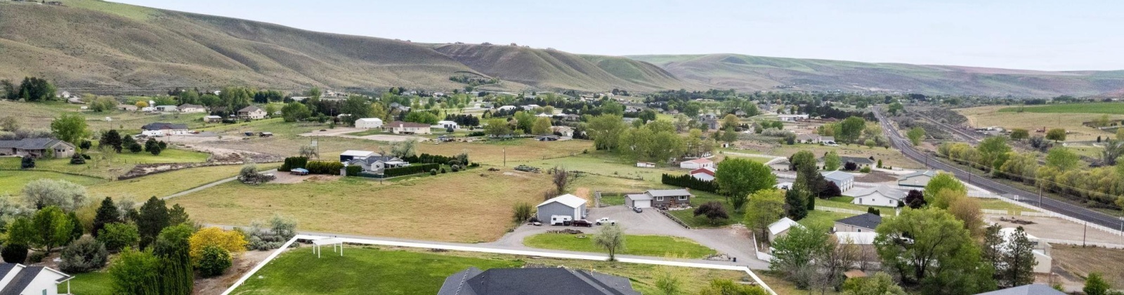 1023 PR SE, Kennewick, Washington 99338, 4 Bedrooms Bedrooms, ,5 BathroomsBathrooms,For Sale,1023 PR SE,284292