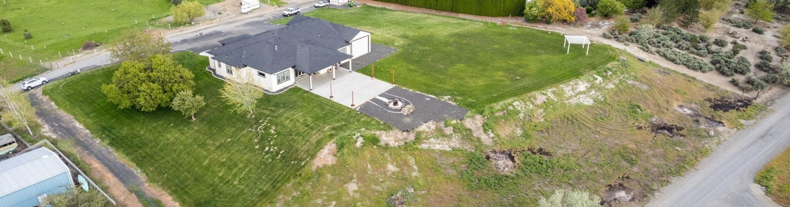 1023 PR SE, Kennewick, Washington 99338, 4 Bedrooms Bedrooms, ,5 BathroomsBathrooms,For Sale,1023 PR SE,284292