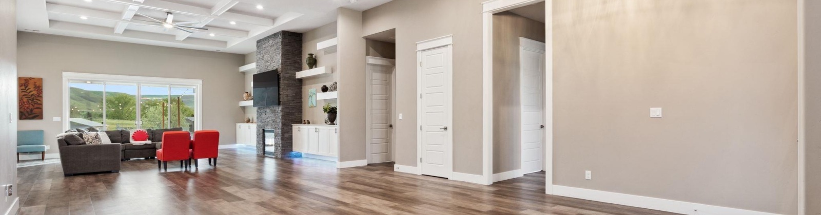 1023 PR SE, Kennewick, Washington 99338, 4 Bedrooms Bedrooms, ,5 BathroomsBathrooms,For Sale,1023 PR SE,284292