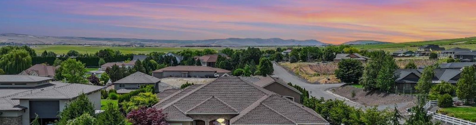 Levi St, Kennewick, Washington 99338, 3 Bedrooms Bedrooms, ,3 BathroomsBathrooms,For Sale,Levi St,284295