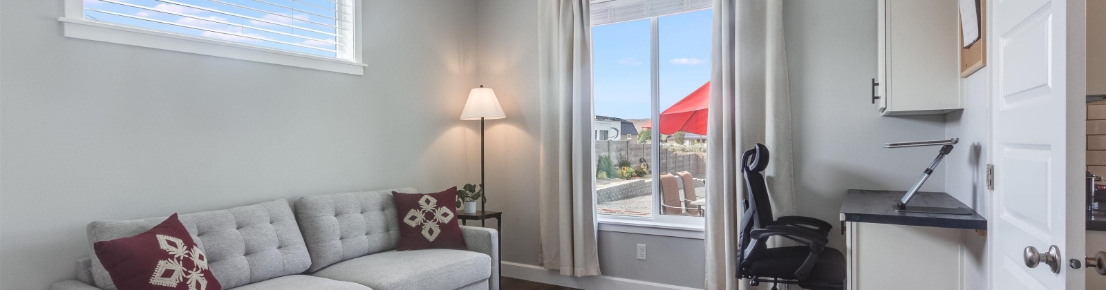 Summit View Ct, Kennewick, Washington 99338, 4 Bedrooms Bedrooms, ,3 BathroomsBathrooms,For Sale,Summit View Ct,284300
