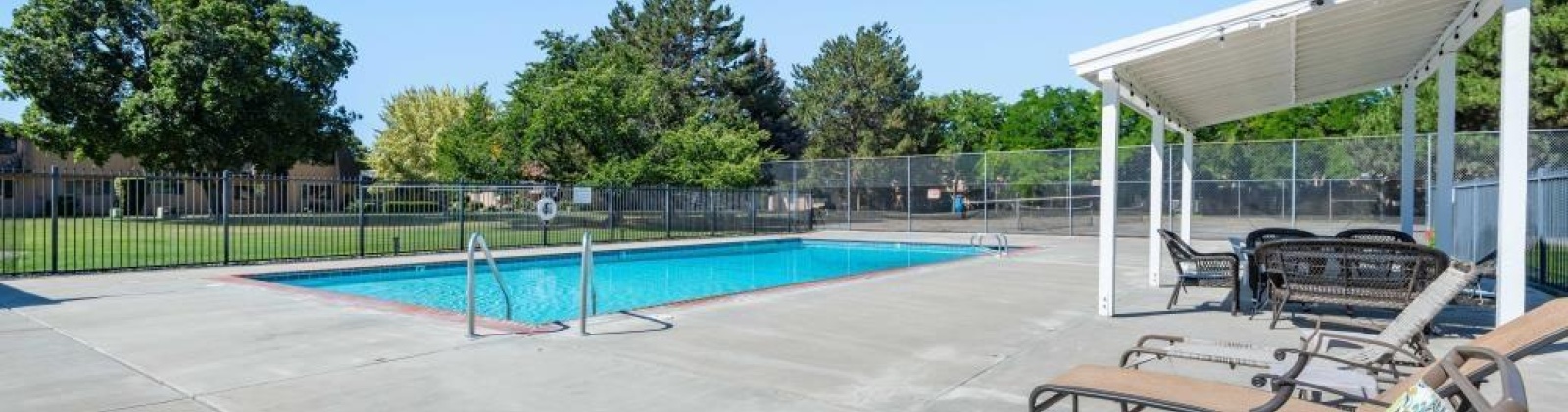 John Day Ave, Kennewick, Washington 99336, 2 Bedrooms Bedrooms, ,2 BathroomsBathrooms,Condos/townhomes,For Sale,John Day Ave,284752