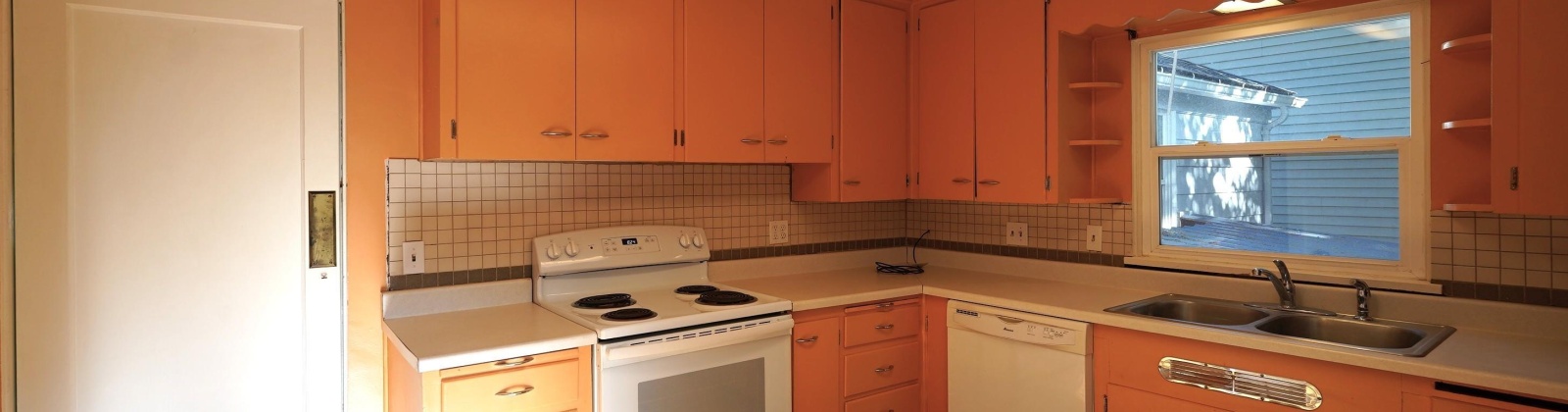D St, Pullman, Washington 99163, 4 Bedrooms Bedrooms, ,2 BathroomsBathrooms,For Sale,D St,284760