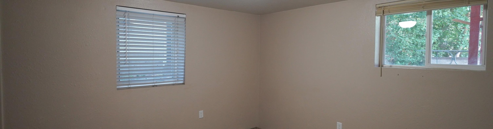 D St, Pullman, Washington 99163, 4 Bedrooms Bedrooms, ,2 BathroomsBathrooms,For Sale,D St,284760