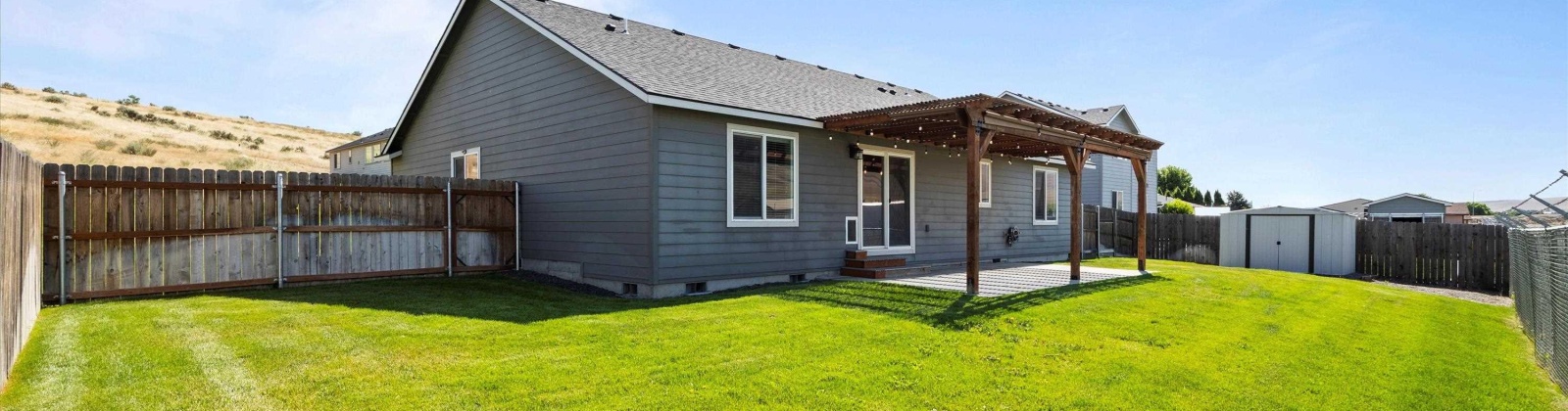 Della Ave, Benton City, Washington 99320, 4 Bedrooms Bedrooms, ,2 BathroomsBathrooms,Site Built-owned Lot,For Sale,Della Ave,284761