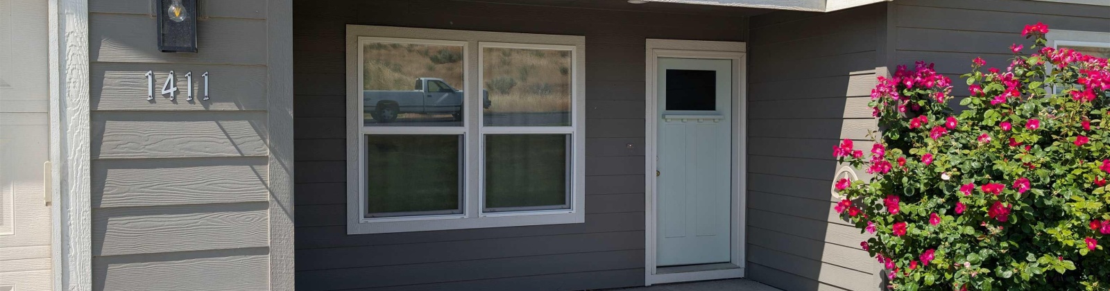 Della Ave, Benton City, Washington 99320, 4 Bedrooms Bedrooms, ,2 BathroomsBathrooms,Site Built-owned Lot,For Sale,Della Ave,284761