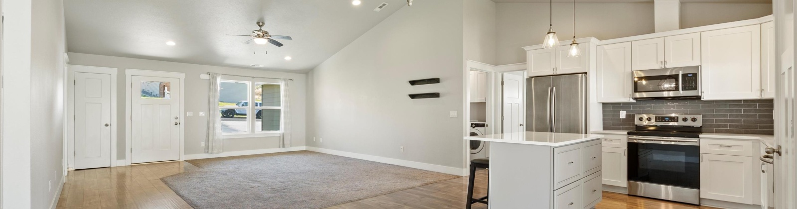 Della Ave, Benton City, Washington 99320, 4 Bedrooms Bedrooms, ,2 BathroomsBathrooms,Site Built-owned Lot,For Sale,Della Ave,284761