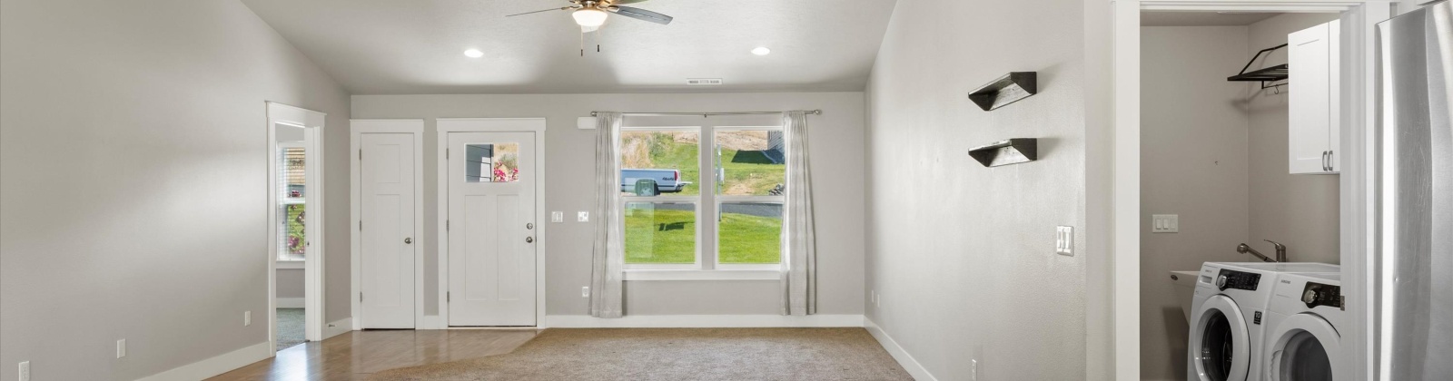 Della Ave, Benton City, Washington 99320, 4 Bedrooms Bedrooms, ,2 BathroomsBathrooms,Site Built-owned Lot,For Sale,Della Ave,284761