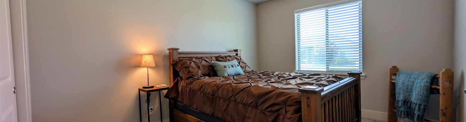 33rd Place, Kennewick, Washington 99337-2424, 3 Bedrooms Bedrooms, ,2 BathroomsBathrooms,Site Built-owned Lot,For Sale,33rd Place,284769