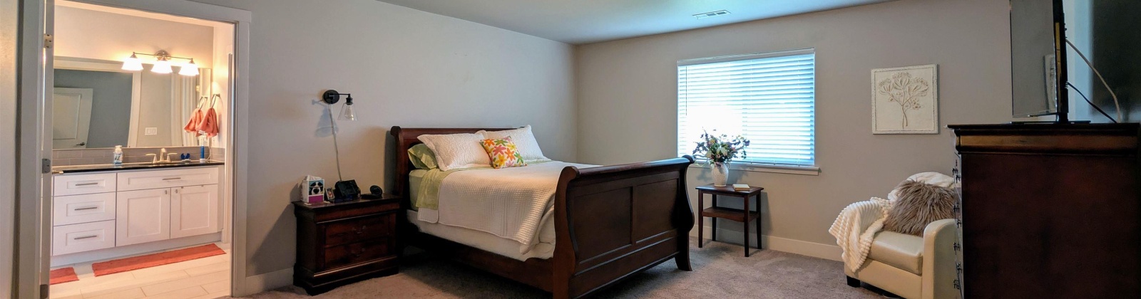 33rd Place, Kennewick, Washington 99337-2424, 3 Bedrooms Bedrooms, ,2 BathroomsBathrooms,Site Built-owned Lot,For Sale,33rd Place,284769