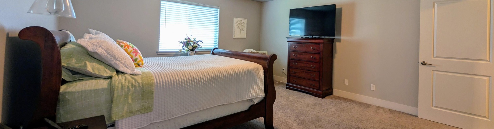 33rd Place, Kennewick, Washington 99337-2424, 3 Bedrooms Bedrooms, ,2 BathroomsBathrooms,Site Built-owned Lot,For Sale,33rd Place,284769