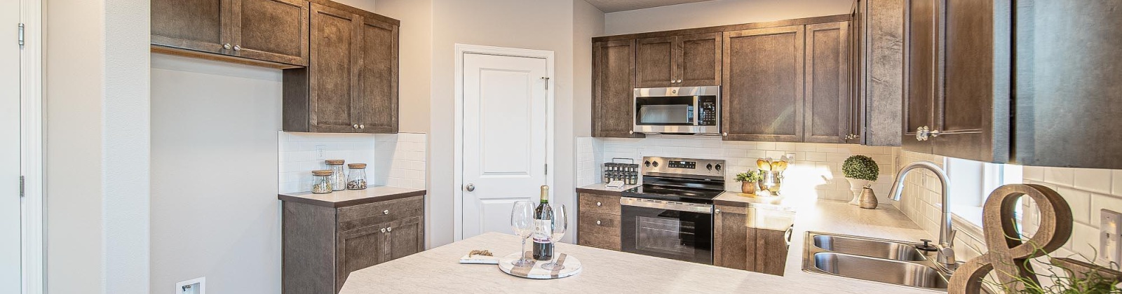 25th Ave, Kennewick, Washington 99338, 4 Bedrooms Bedrooms, 0 ,3 BathroomsBathrooms,Houses,For Sale,25th Ave,0,284767