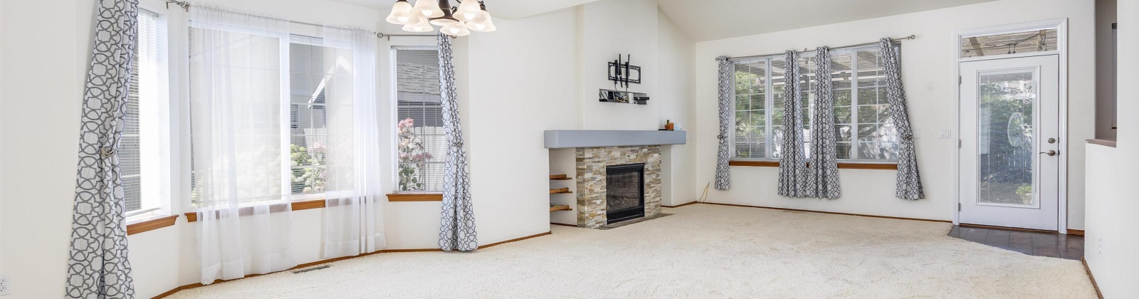 Imnaha Court, Kennewick, Washington 99336, 4 Bedrooms Bedrooms, ,3 BathroomsBathrooms,Site Built-owned Lot,For Sale,Imnaha Court,284773