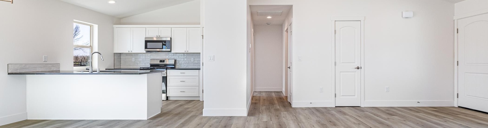 Diamond Ave, Grandview, Washington 98930, 3 Bedrooms Bedrooms, ,2 BathroomsBathrooms,For Sale,Diamond Ave,284559