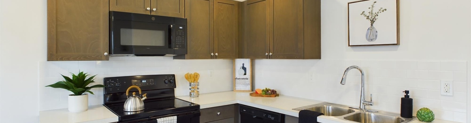 Quinalt pl, Kennewick, Washington 99336, 3 Bedrooms Bedrooms, ,3 BathroomsBathrooms,For Sale,Quinalt pl,284562