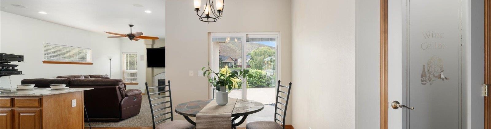 Hanstead St, Richland, Washington 99352, 4 Bedrooms Bedrooms, ,3 BathroomsBathrooms,For Sale,Hanstead St,284570