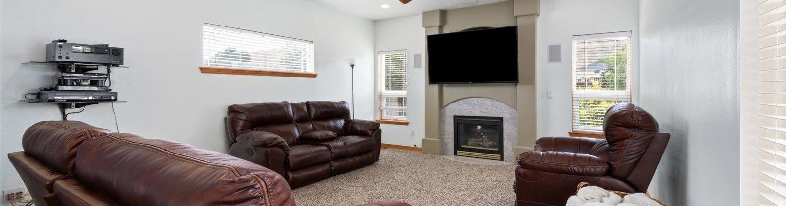 Hanstead St, Richland, Washington 99352, 4 Bedrooms Bedrooms, ,3 BathroomsBathrooms,For Sale,Hanstead St,284570