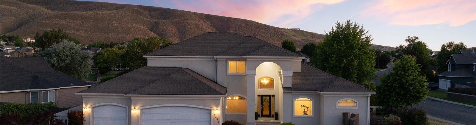 Hanstead St, Richland, Washington 99352, 4 Bedrooms Bedrooms, ,3 BathroomsBathrooms,For Sale,Hanstead St,284570