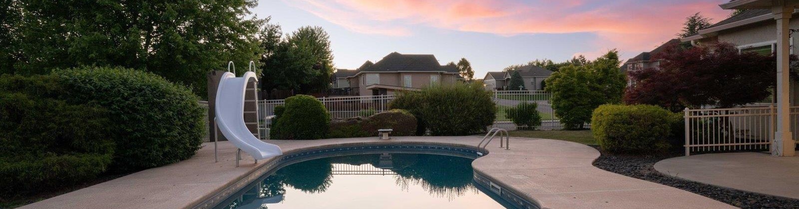 Hanstead St, Richland, Washington 99352, 4 Bedrooms Bedrooms, ,3 BathroomsBathrooms,For Sale,Hanstead St,284570
