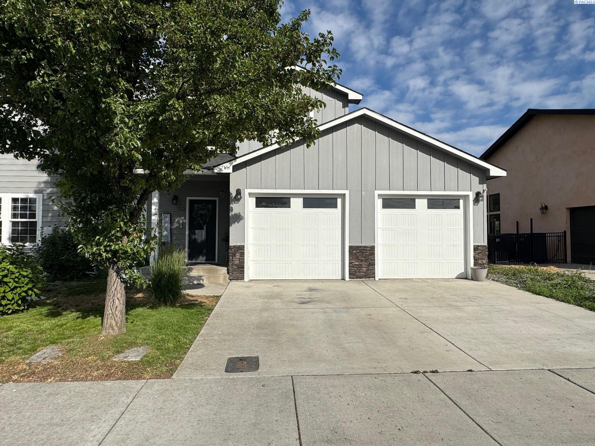 Fountain Blvd, Zillah, Washington 98953, 3 Bedrooms Bedrooms, 0 ,3 BathroomsBathrooms,Houses,For Sale,Fountain Blvd,0,284580