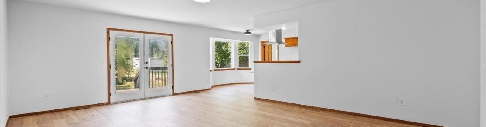 Old Inland Empire Hwy, Prosser, Washington 99350, 3 Bedrooms Bedrooms, ,2 BathroomsBathrooms,For Sale,Old Inland Empire Hwy,284585