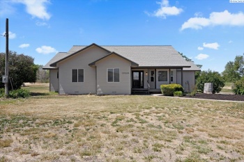Old Inland Empire Hwy, Prosser, Washington 99350, 3 Bedrooms Bedrooms, ,2 BathroomsBathrooms,For Sale,Old Inland Empire Hwy,284585