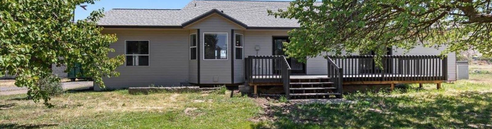 Old Inland Empire Hwy, Prosser, Washington 99350, 3 Bedrooms Bedrooms, ,2 BathroomsBathrooms,For Sale,Old Inland Empire Hwy,284585