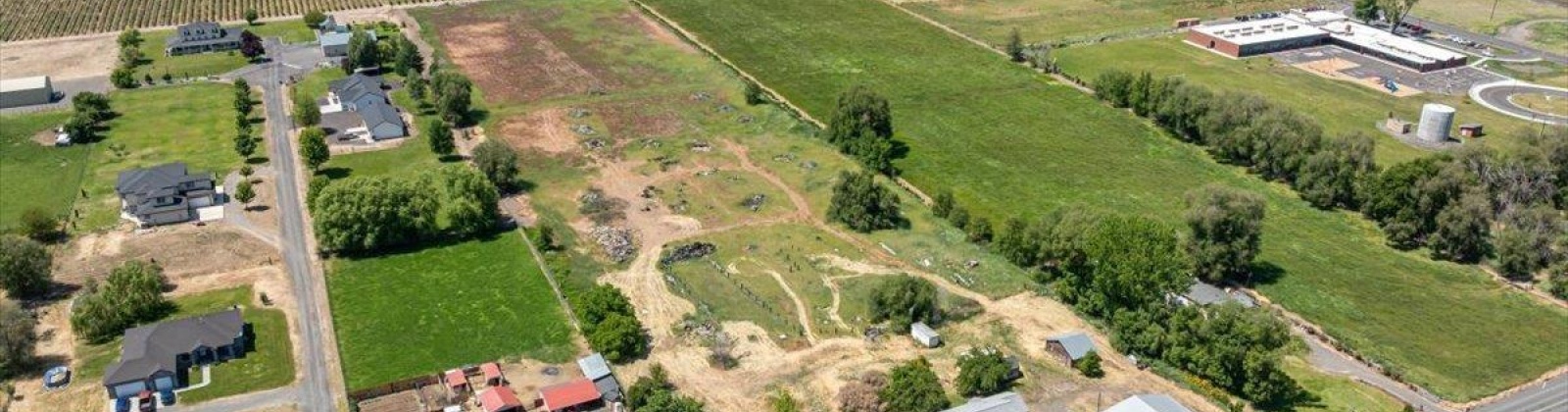 Old Inland Empire Hwy, Prosser, Washington 99350, 3 Bedrooms Bedrooms, ,2 BathroomsBathrooms,For Sale,Old Inland Empire Hwy,284585