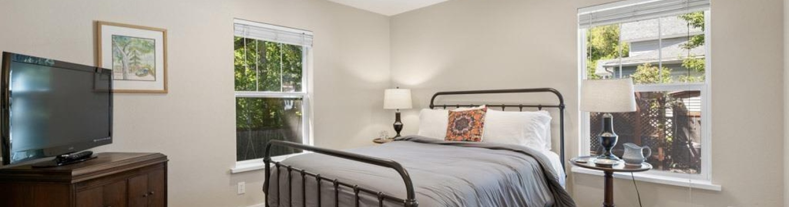 State St, Pullman, Washington 99163, 5 Bedrooms Bedrooms, ,2 BathroomsBathrooms,For Sale,State St,284603