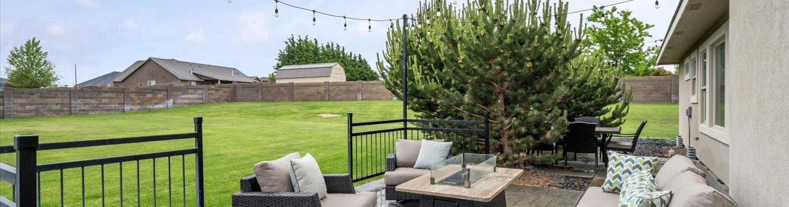 Reata Rd, Kennewick, Washington 99338, 4 Bedrooms Bedrooms, ,3 BathroomsBathrooms,For Sale,Reata Rd,284608