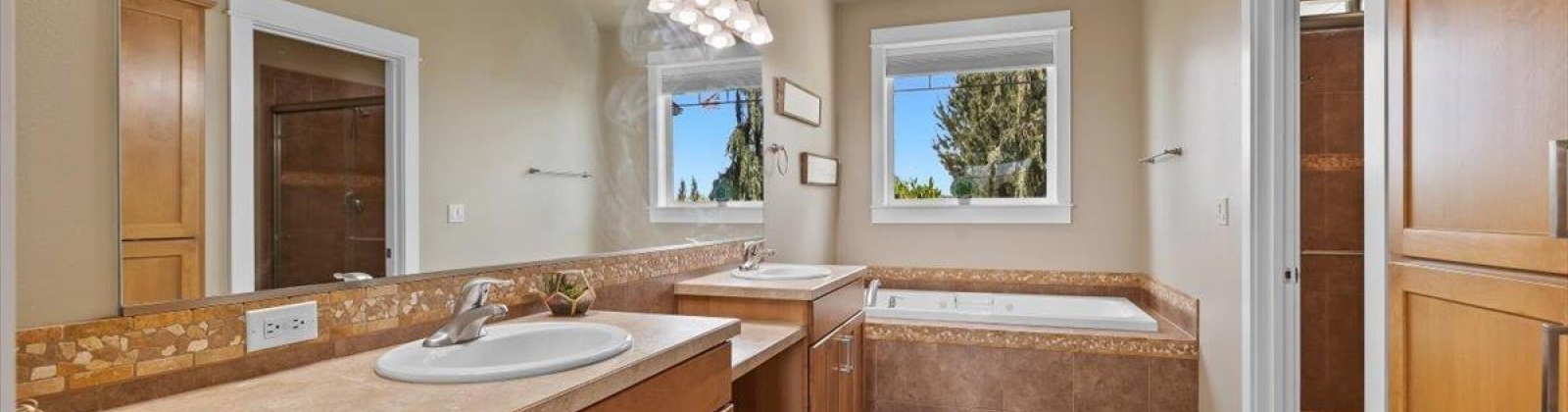 Johnson, Prosser, Washington 99350, 5 Bedrooms Bedrooms, ,3 BathroomsBathrooms,For Sale,Johnson,284618