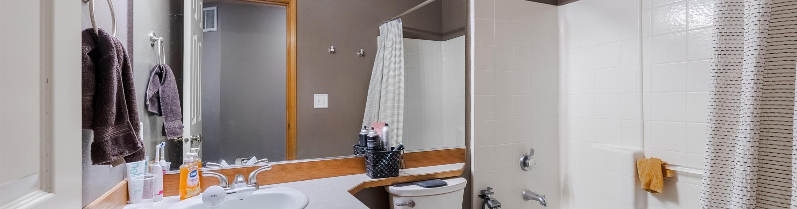 Rhode Island St, Kennewick, Washington 99336, 4 Bedrooms Bedrooms, ,3 BathroomsBathrooms,For Sale,Rhode Island St,284638