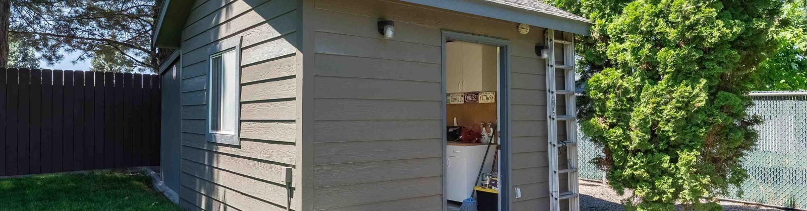 Rhode Island St, Kennewick, Washington 99336, 4 Bedrooms Bedrooms, ,3 BathroomsBathrooms,For Sale,Rhode Island St,284638