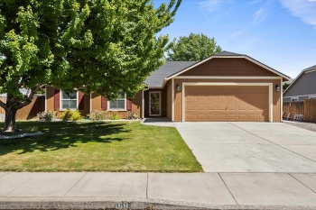 Chris St., West Richland, Washington 99353, 3 Bedrooms Bedrooms, ,2 BathroomsBathrooms,For Sale,Chris St.,284658