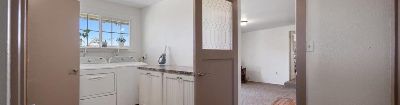 Sheller, Sunnyside, Washington 98944, 3 Bedrooms Bedrooms, ,2 BathroomsBathrooms,For Sale,Sheller,284659