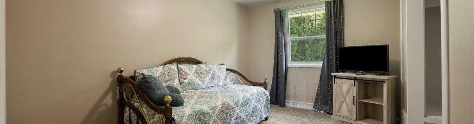 Sheller, Sunnyside, Washington 98944, 3 Bedrooms Bedrooms, ,2 BathroomsBathrooms,For Sale,Sheller,284659