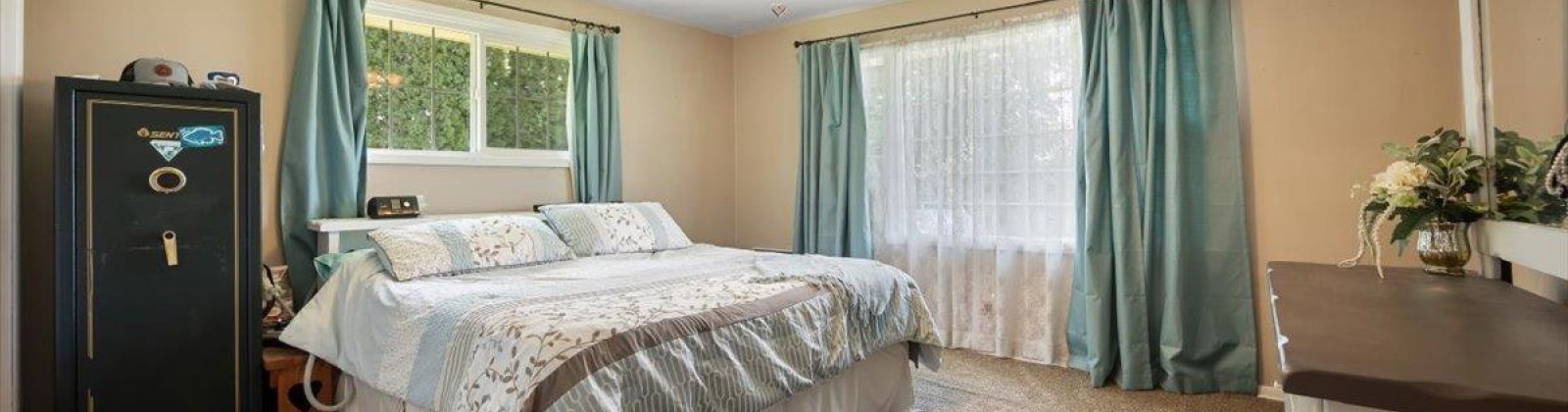 Sheller, Sunnyside, Washington 98944, 3 Bedrooms Bedrooms, ,2 BathroomsBathrooms,For Sale,Sheller,284659