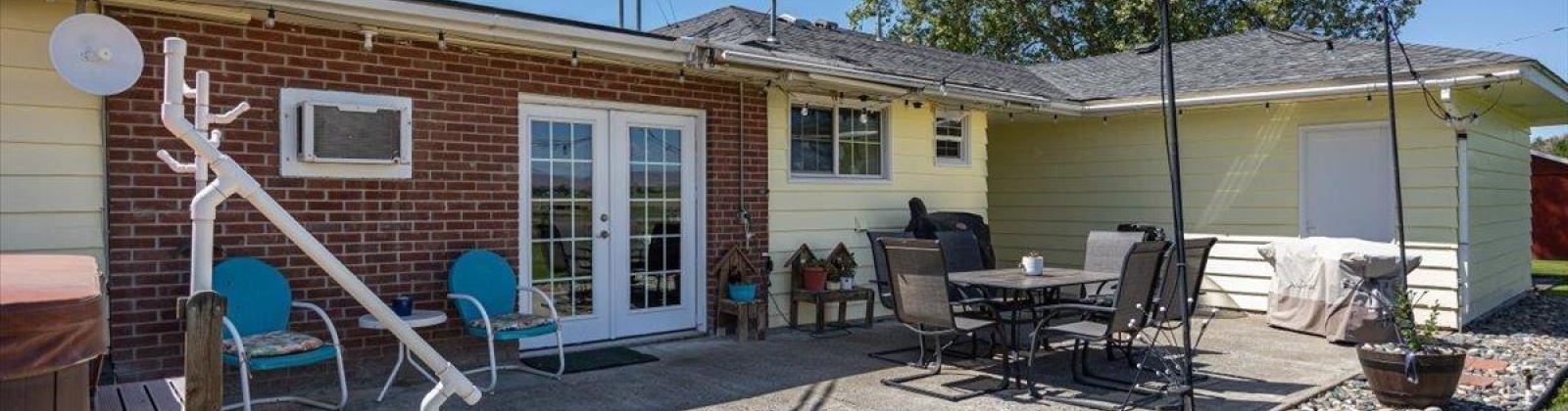 Sheller, Sunnyside, Washington 98944, 3 Bedrooms Bedrooms, ,2 BathroomsBathrooms,For Sale,Sheller,284659