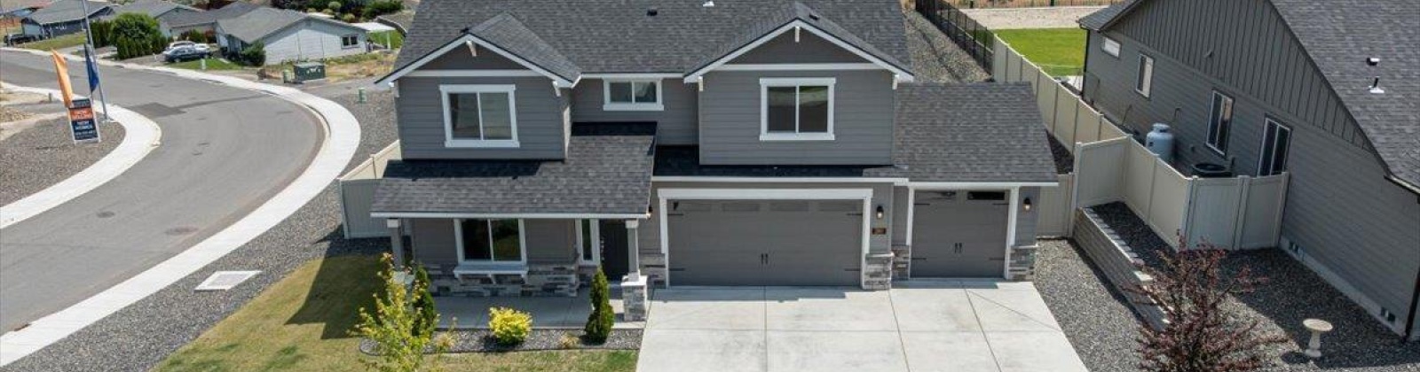 Ladera St, Prosser, Washington 99350, 4 Bedrooms Bedrooms, ,3 BathroomsBathrooms,For Sale,Ladera St,284695