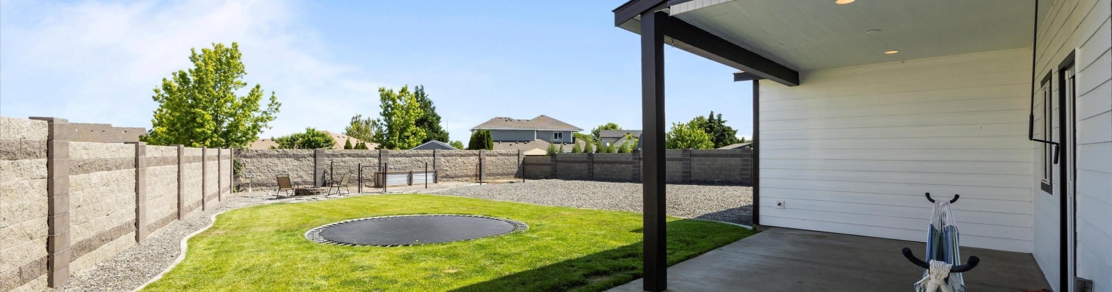 Pikes Peak Drive, West Richland, Washington 99353, 5 Bedrooms Bedrooms, ,3 BathroomsBathrooms,For Sale,Pikes Peak Drive,284725