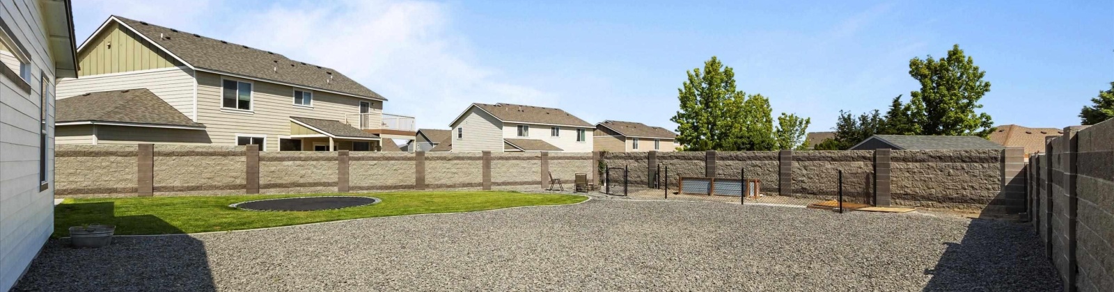 Pikes Peak Drive, West Richland, Washington 99353, 5 Bedrooms Bedrooms, ,3 BathroomsBathrooms,For Sale,Pikes Peak Drive,284725