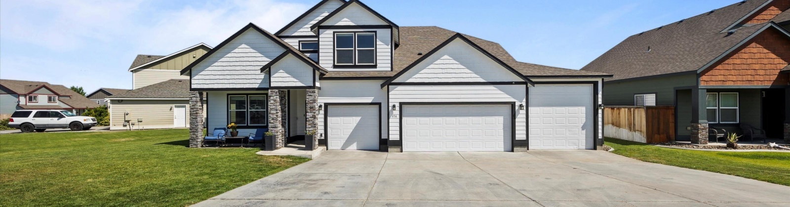 Pikes Peak Drive, West Richland, Washington 99353, 5 Bedrooms Bedrooms, ,3 BathroomsBathrooms,For Sale,Pikes Peak Drive,284725