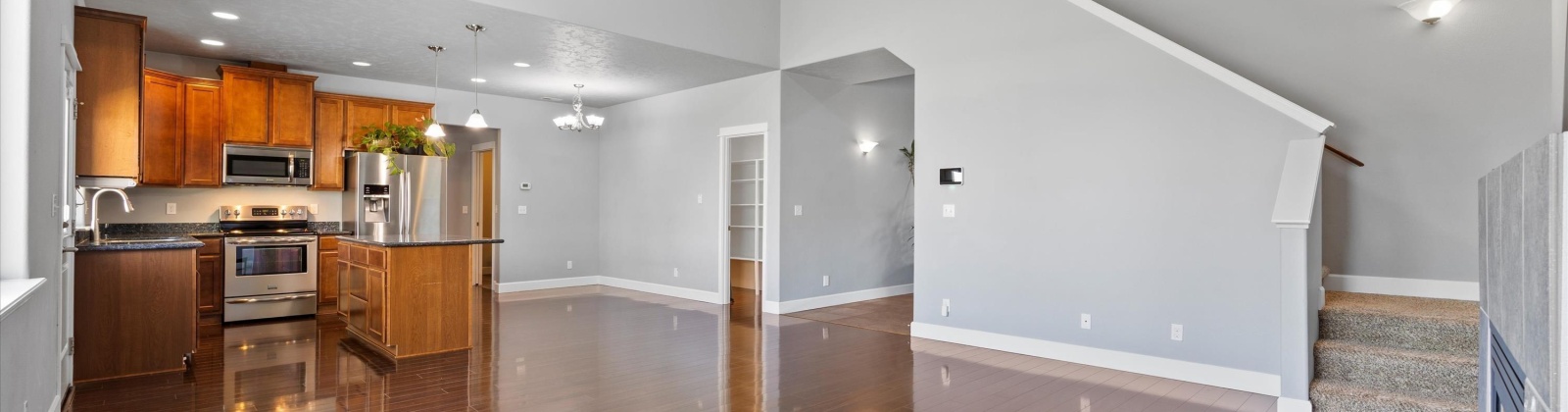 Pikes Peak Drive, West Richland, Washington 99353, 5 Bedrooms Bedrooms, ,3 BathroomsBathrooms,For Sale,Pikes Peak Drive,284725