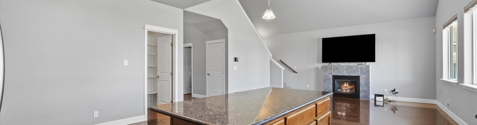 Pikes Peak Drive, West Richland, Washington 99353, 5 Bedrooms Bedrooms, ,3 BathroomsBathrooms,For Sale,Pikes Peak Drive,284725