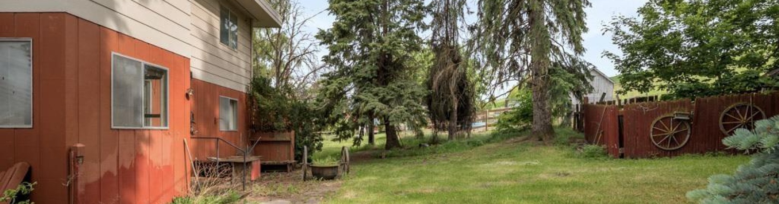 Parkway, Uniontown, Washington 99179, 2 Bedrooms Bedrooms, ,4 BathroomsBathrooms,For Sale,Parkway,284729