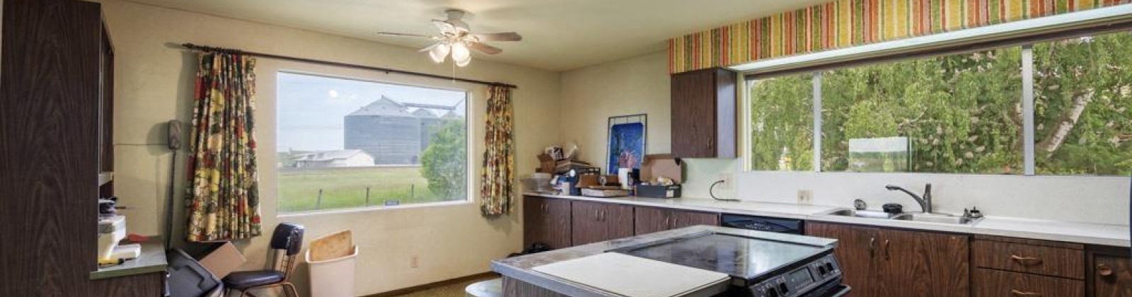 Parkway, Uniontown, Washington 99179, 2 Bedrooms Bedrooms, ,4 BathroomsBathrooms,For Sale,Parkway,284729