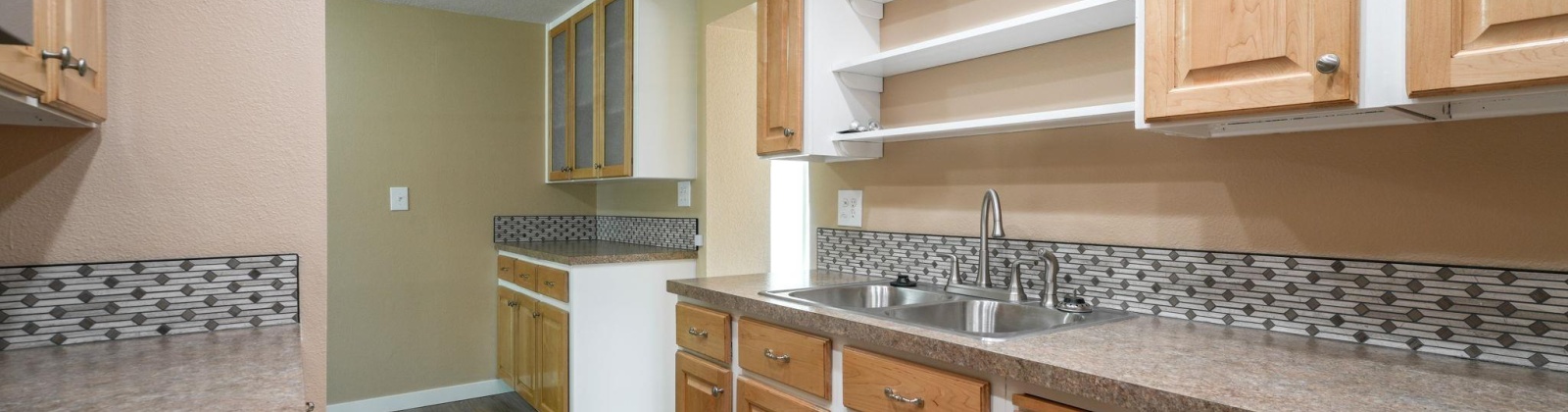 11th Ave, Kennewick, Washington 99337, 3 Bedrooms Bedrooms, 0 ,1 BathroomBathrooms,Houses,For Sale,11th Ave,0,284731